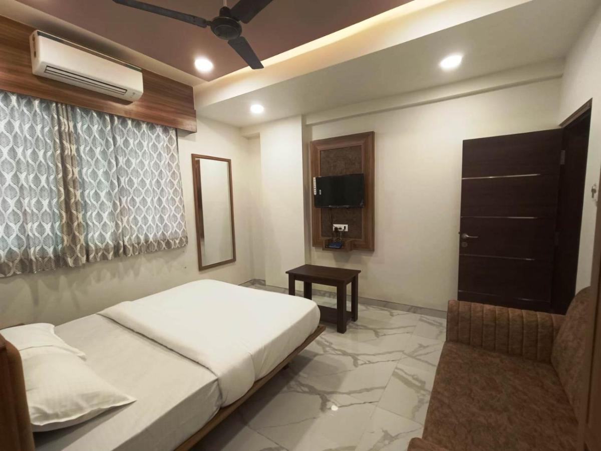 Sai Sagar Lodging & Boarding Ulhāsnagar Εξωτερικό φωτογραφία