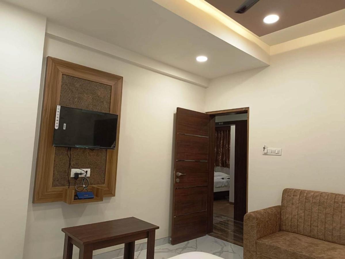 Sai Sagar Lodging & Boarding Ulhāsnagar Εξωτερικό φωτογραφία